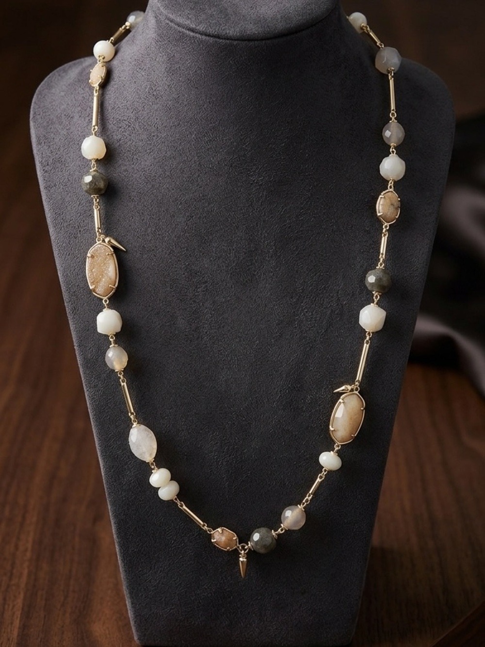 Kendra Scott necklace layered chains and neutral, multifaceted gemstone 2629